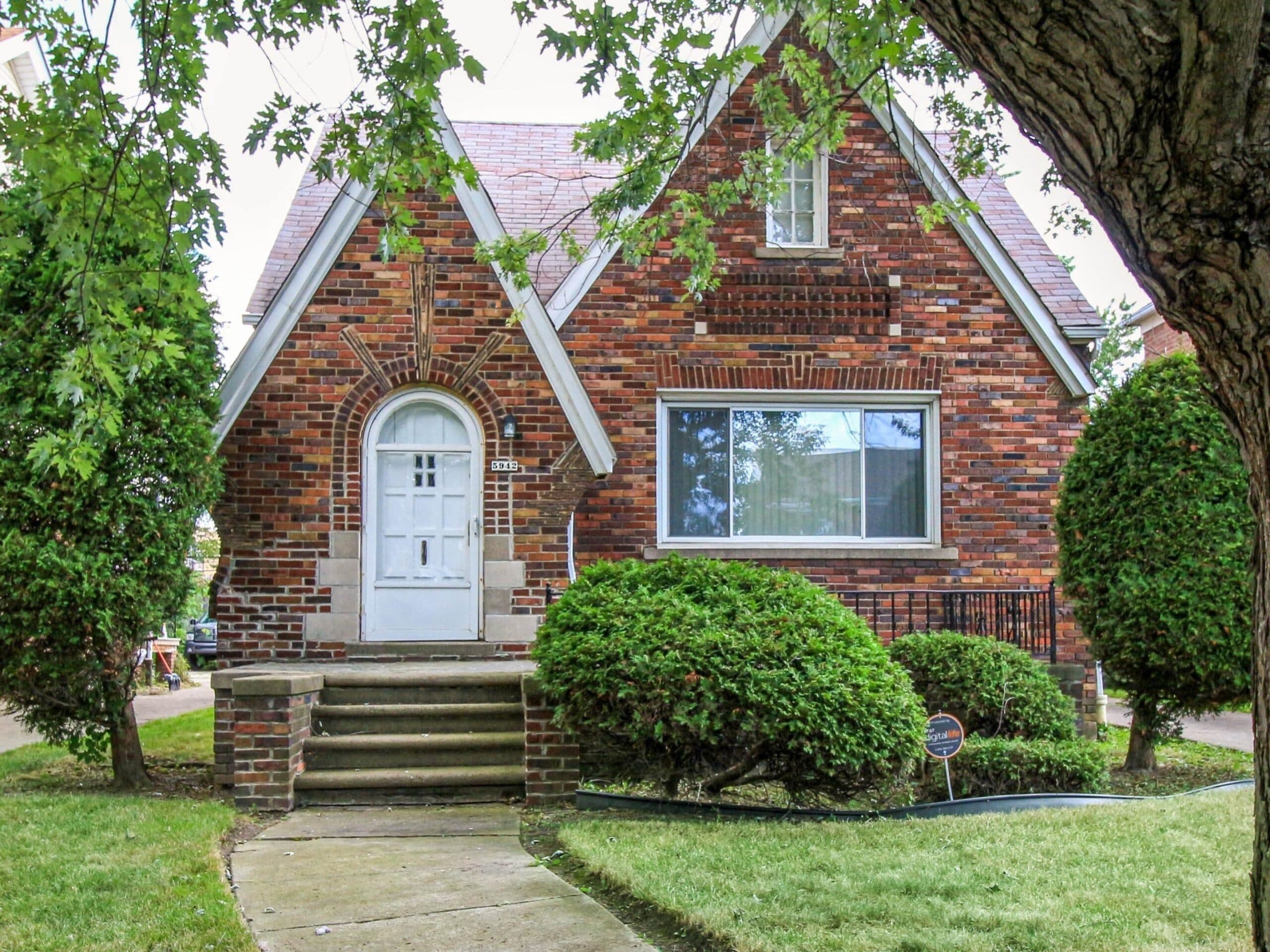 5942 Audubon Rd, Detroit, MI 48224