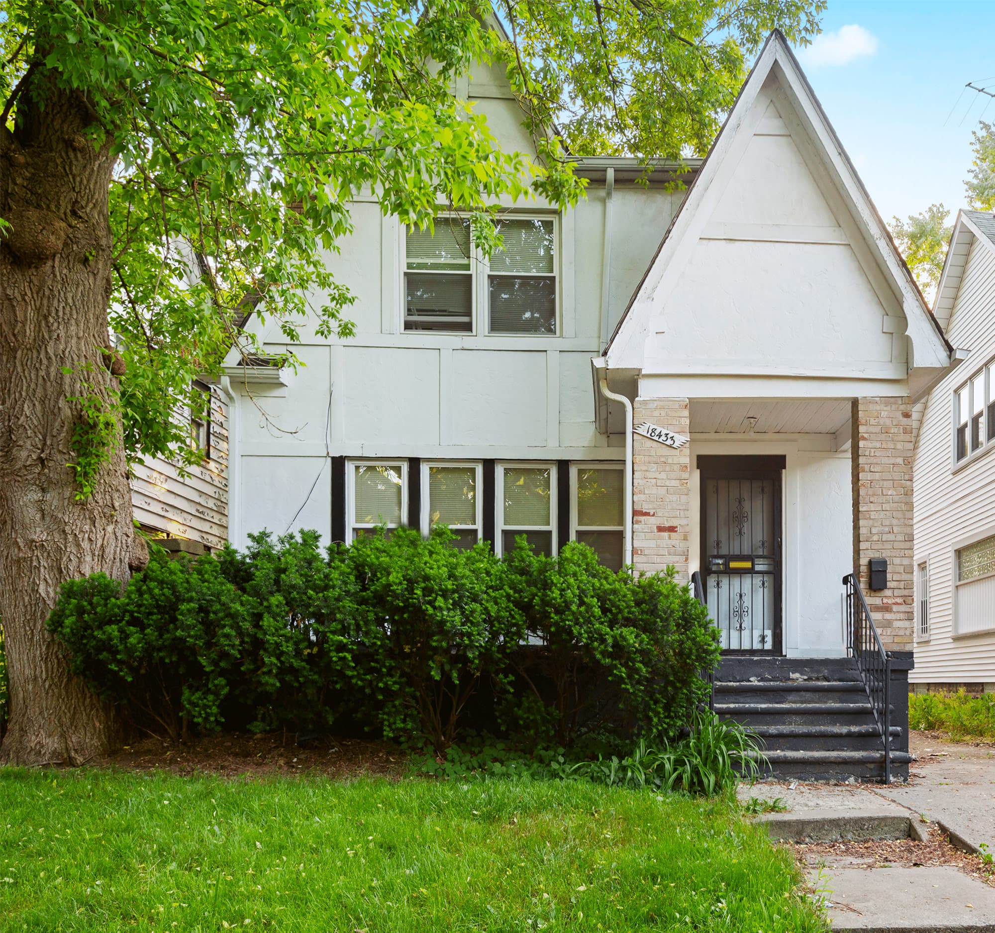 18433 Faust Ave, Detroit, MI 48219