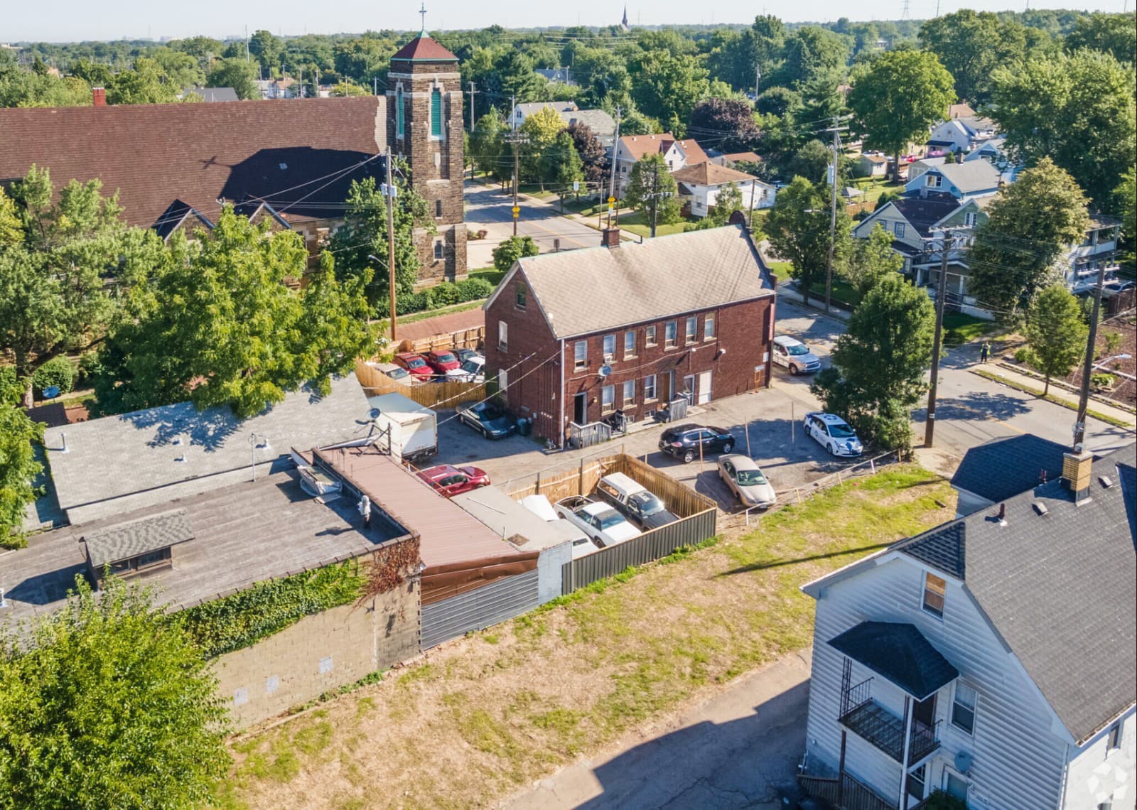 4340 East 71, Cleveland, OH 44105