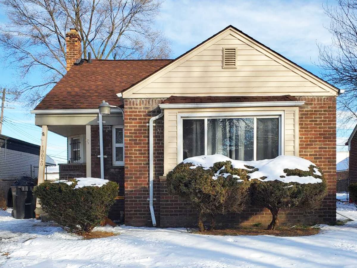 19020 Rosemont Ave, Detroit, MI 48219