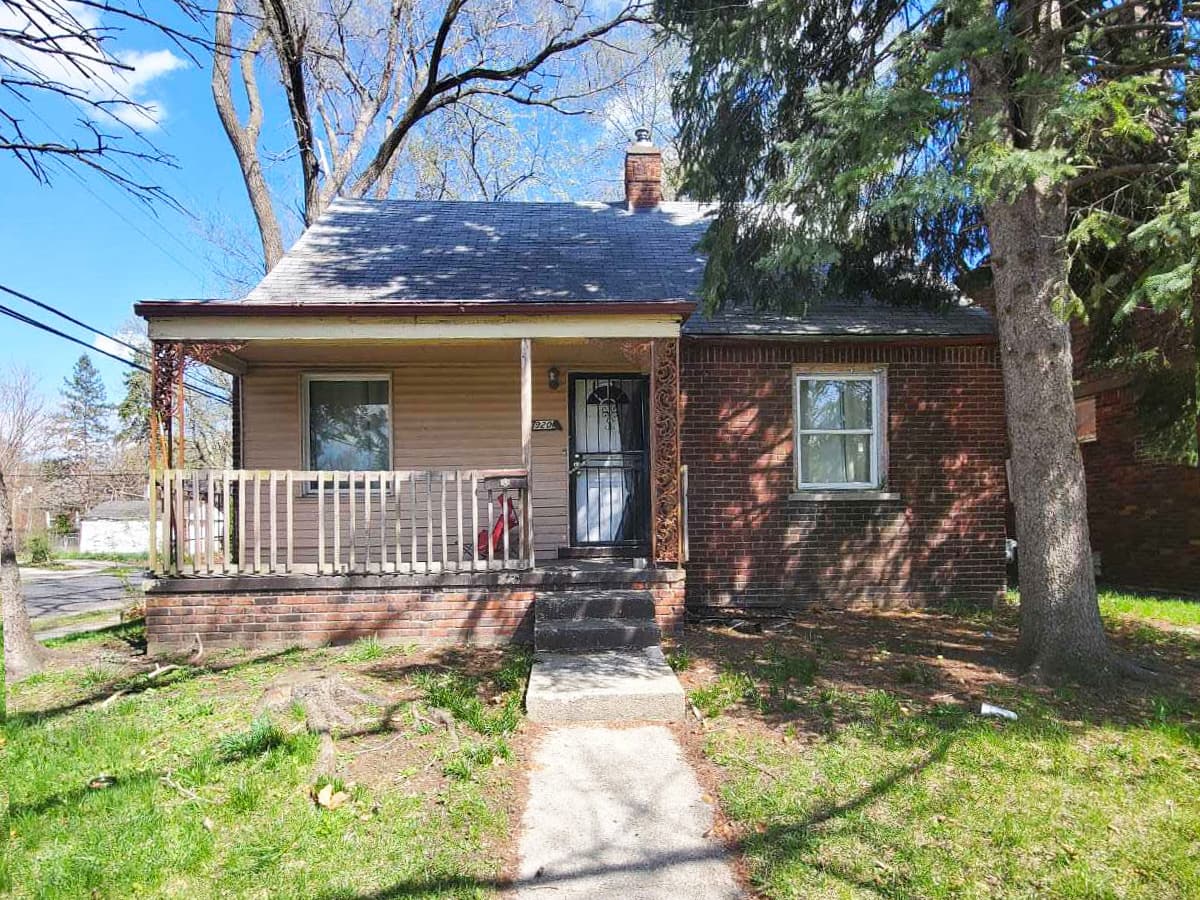 19200 Strasburg St, Detroit, MI 48205