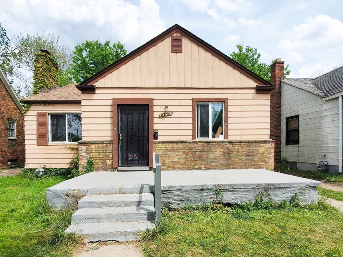 13606 Winthrop St, Detroit, MI 48227