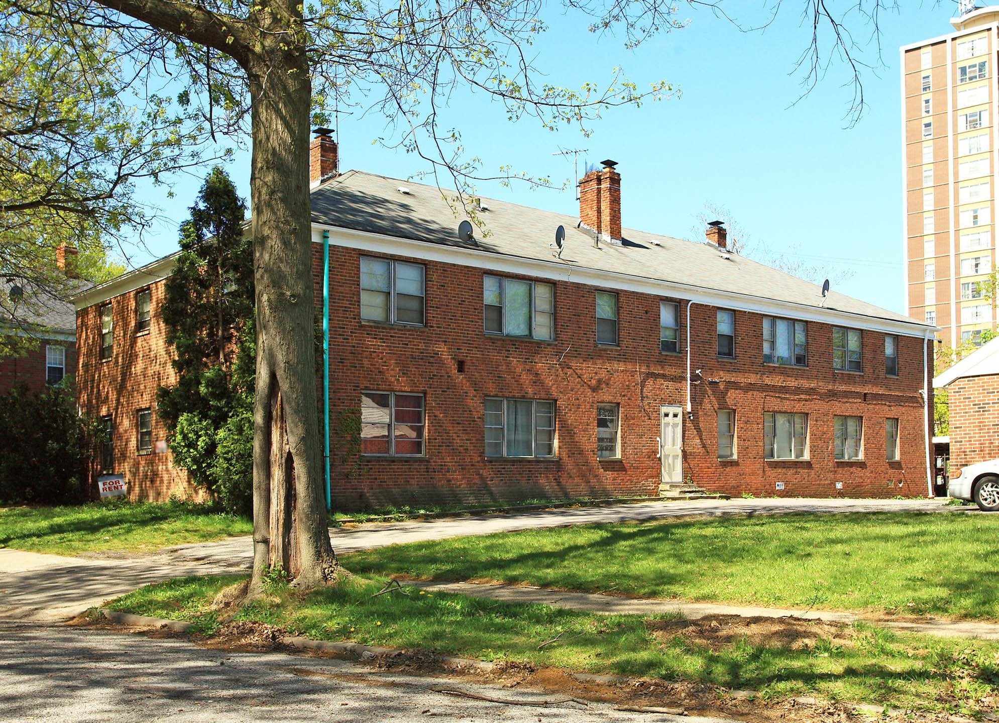 16007 Nelacrest Rd, East Cleveland, OH 44112
