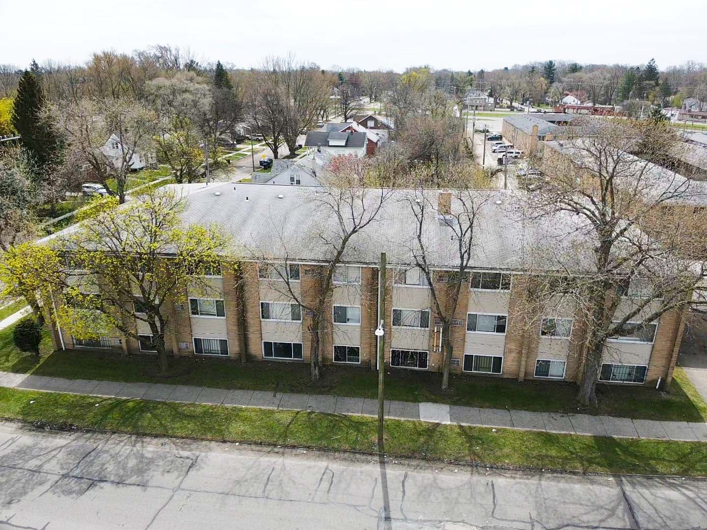 19041 Lenore Ave, Detroit, MI 48219