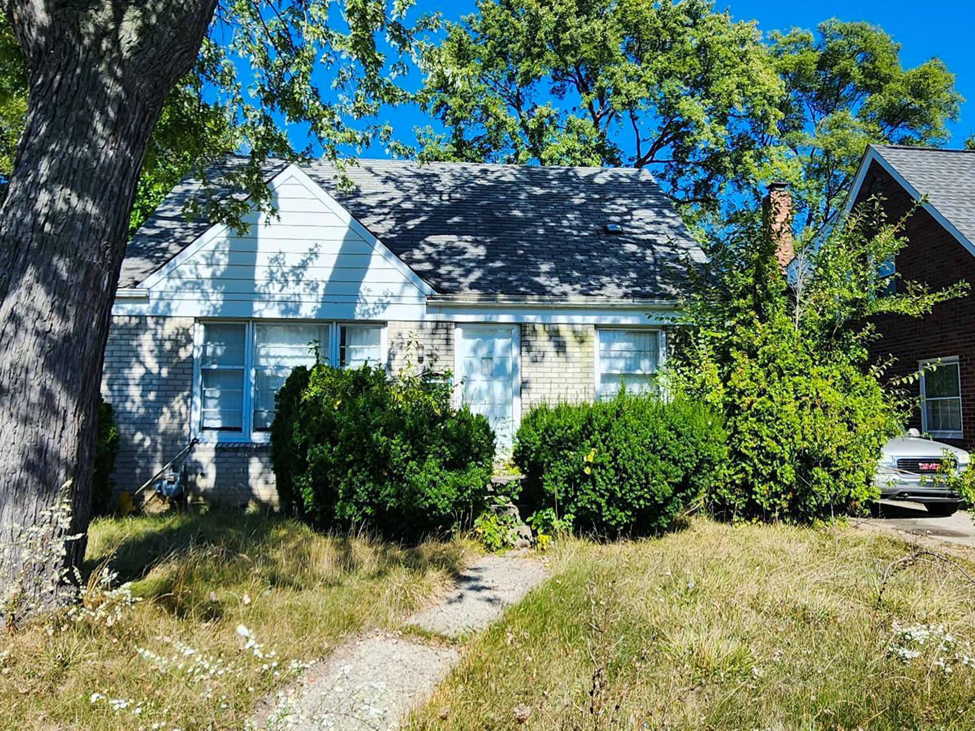 15611 E Seven Mile Rd, Detroit, MI 48205