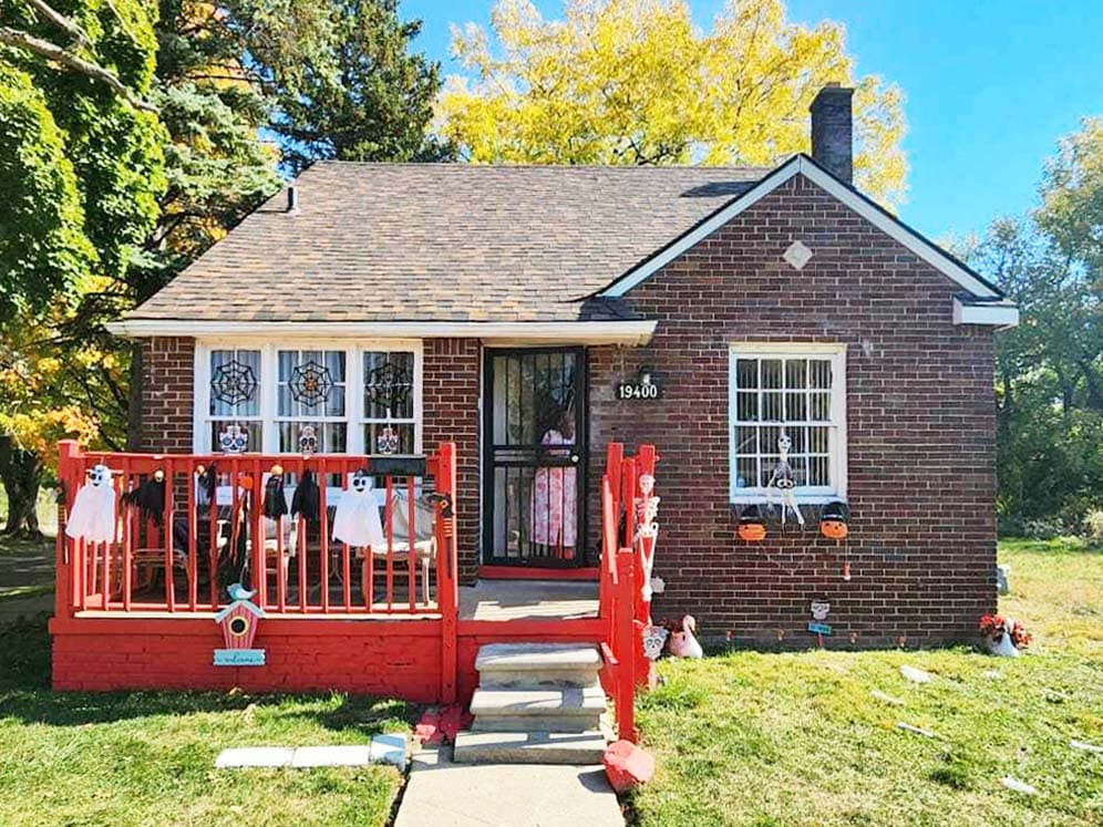 19400 Hickory St, Detroit, MI 48205