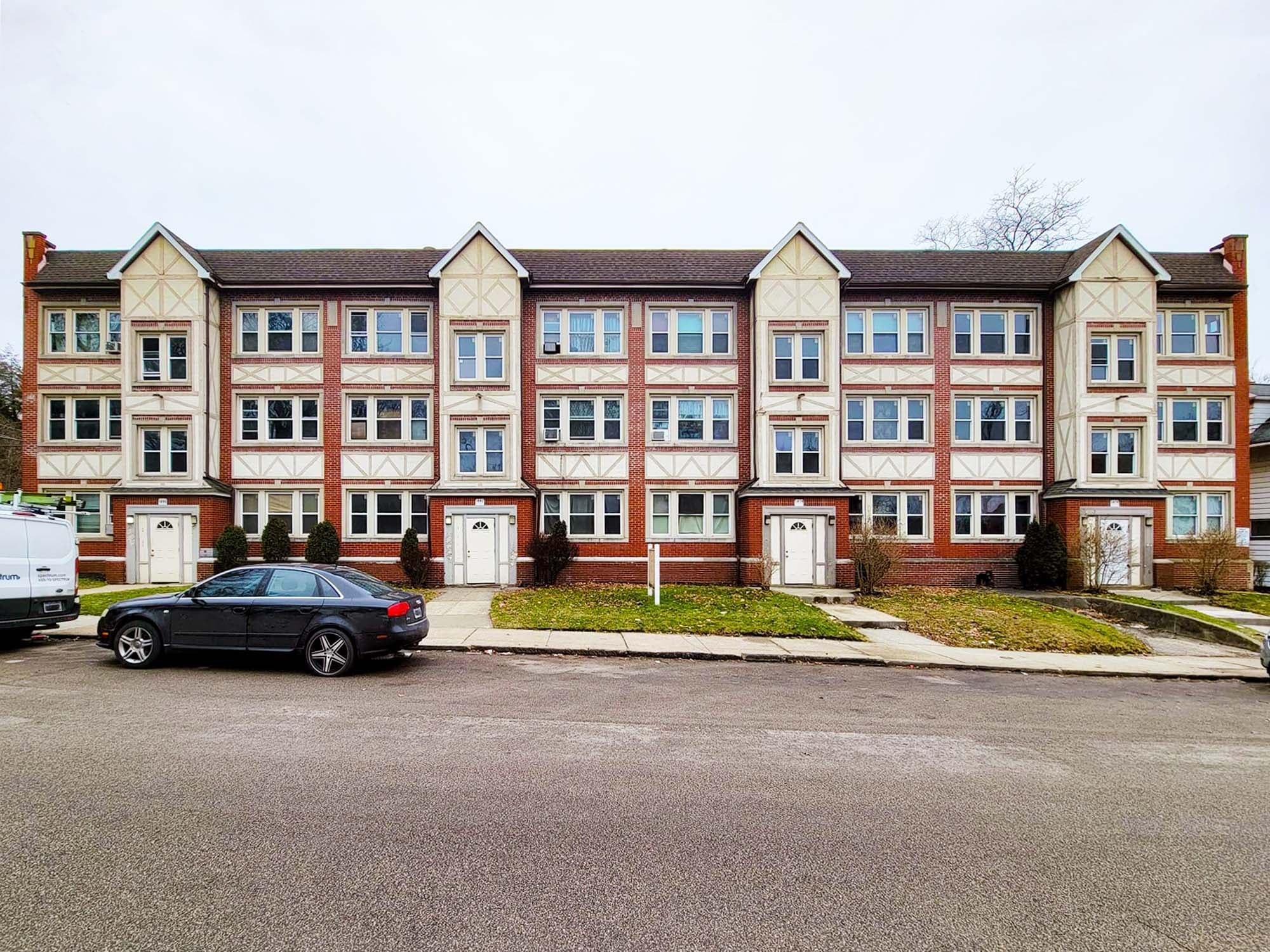 1890 Marloes Ave, East Cleveland, OH 44112