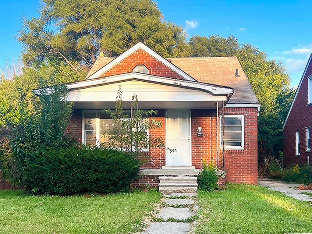 17326 Albion St, Detroit, MI 48234