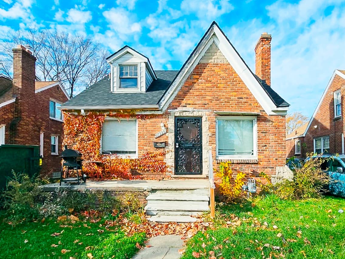 17335 Bradford St, Detroit, MI 48205