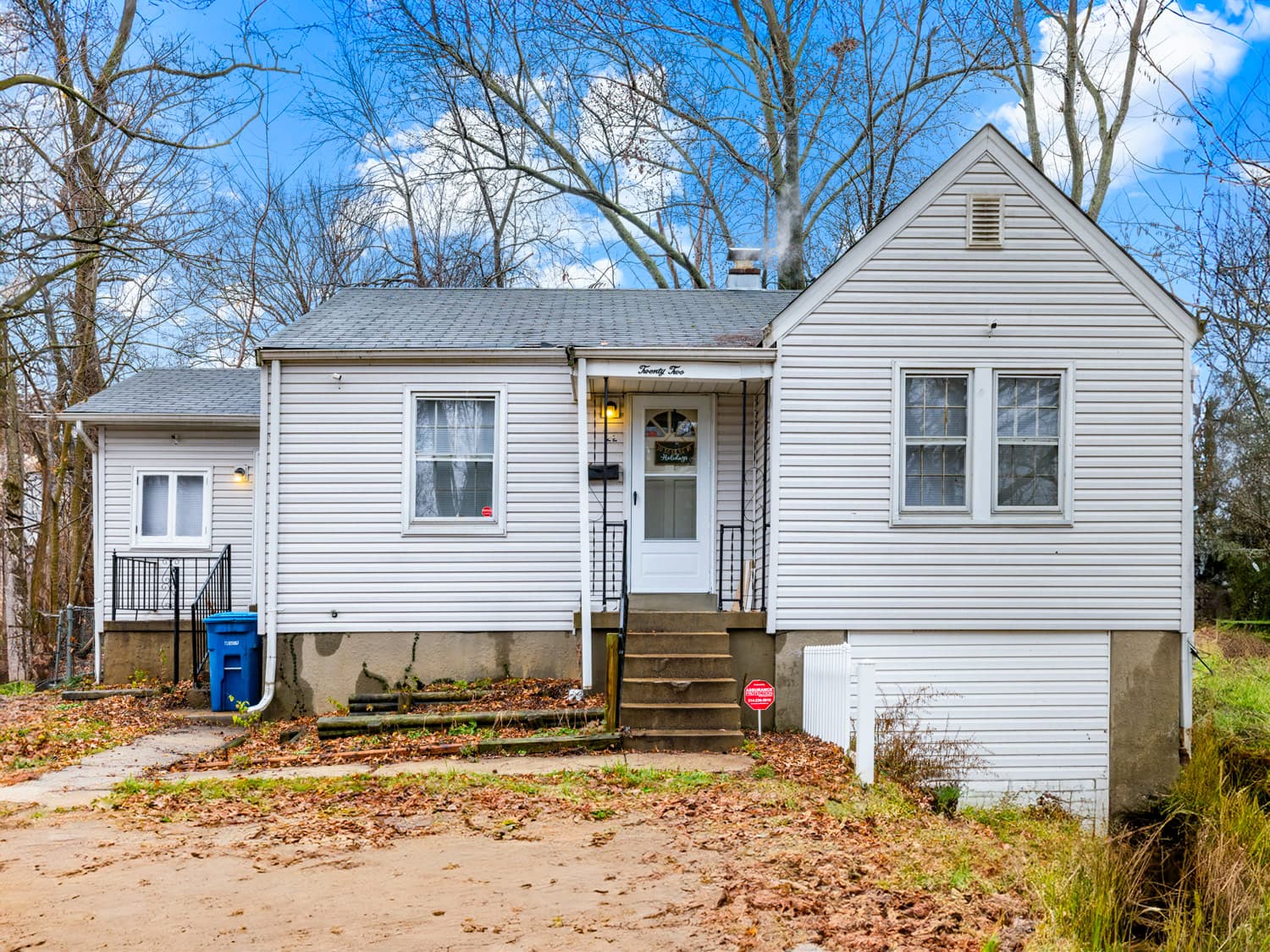 22 Lamar Dr, Jennings, MO 63136