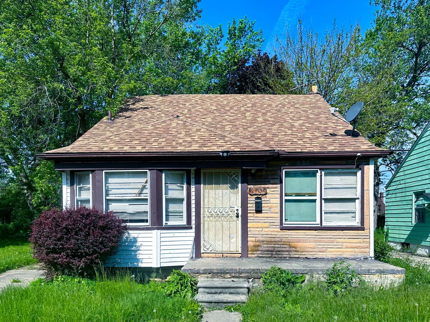 8295 Burt Rd, Detroit, MI 48228