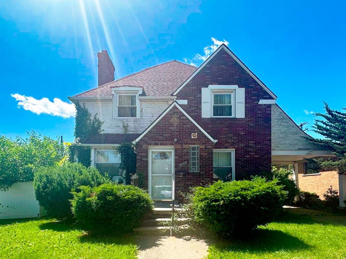 8050 Sirron St, Detroit, MI 48234