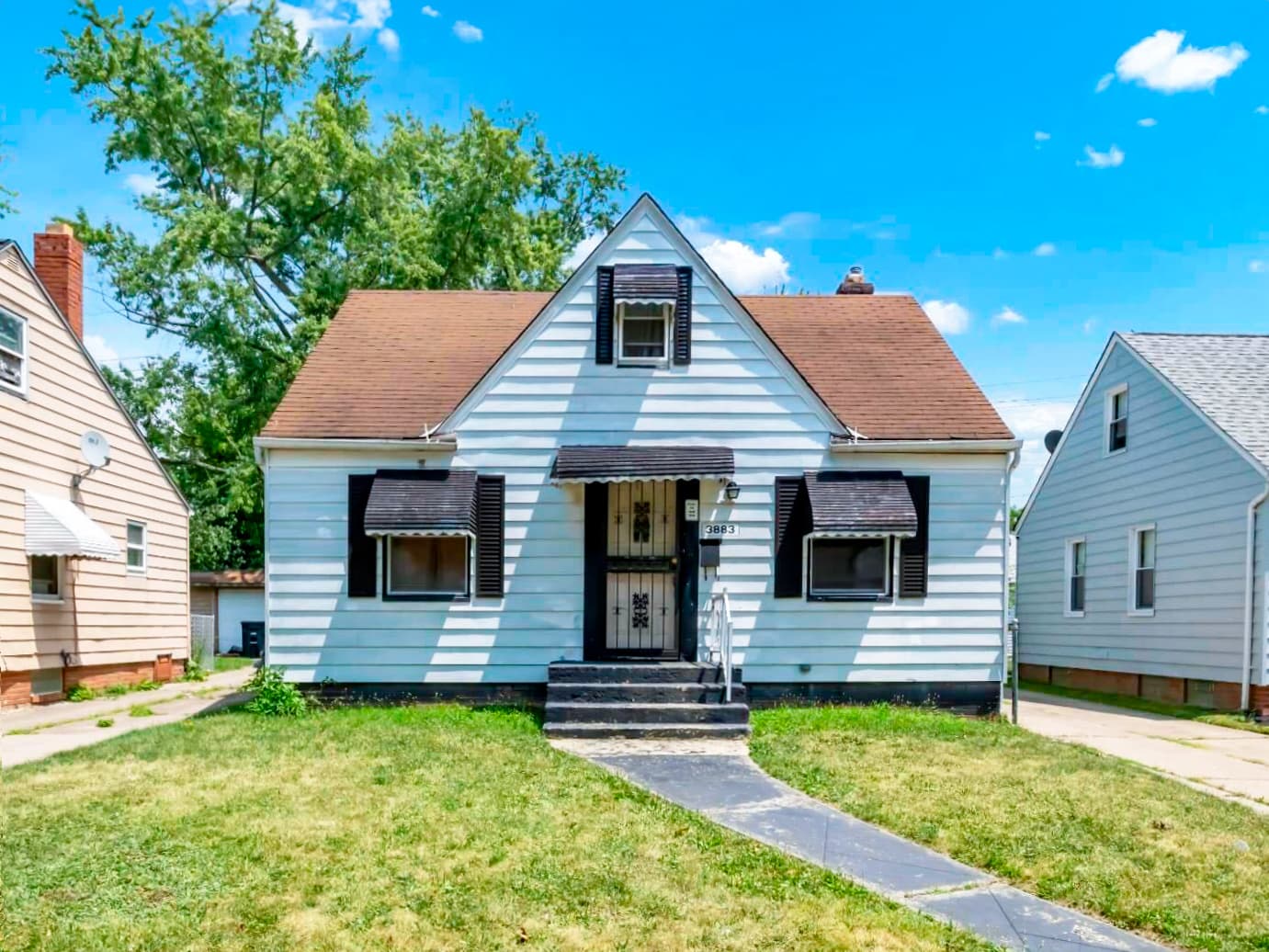 3883 E 177th St, Cleveland, OH 44128