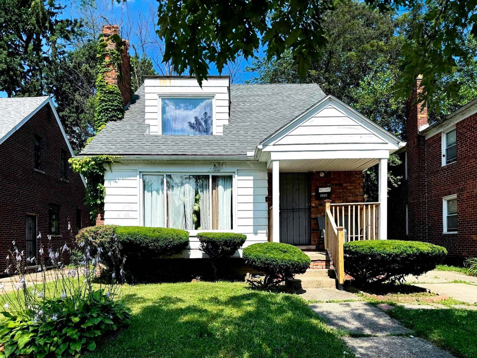 4350 Chatsworth St, Detroit, MI 48224