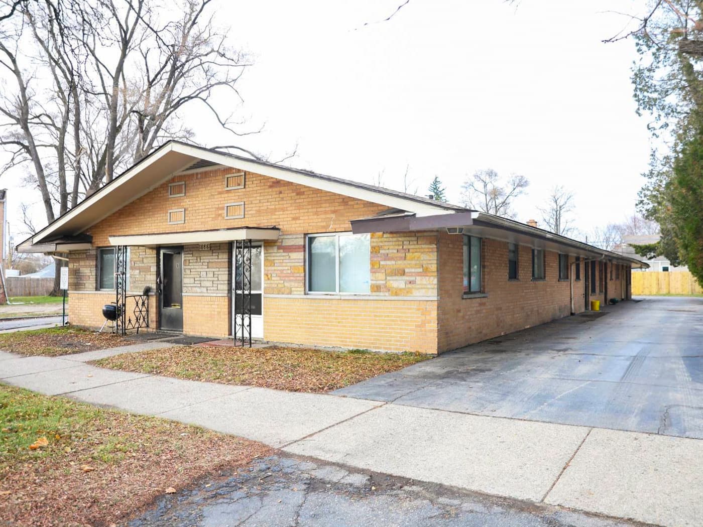 18881 Mound Rd, Detroit, MI 48234