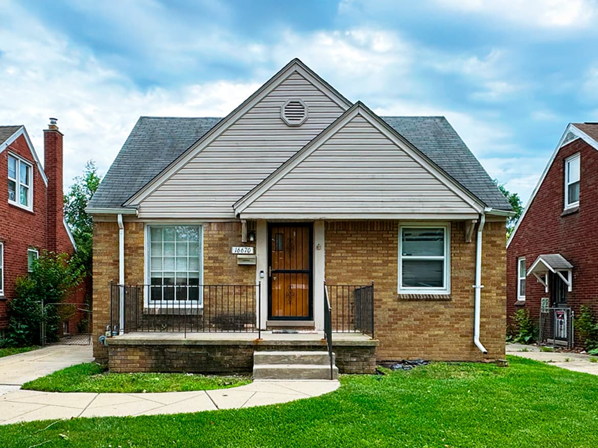 16670 Collingham Dr, Detroit, MI 48205