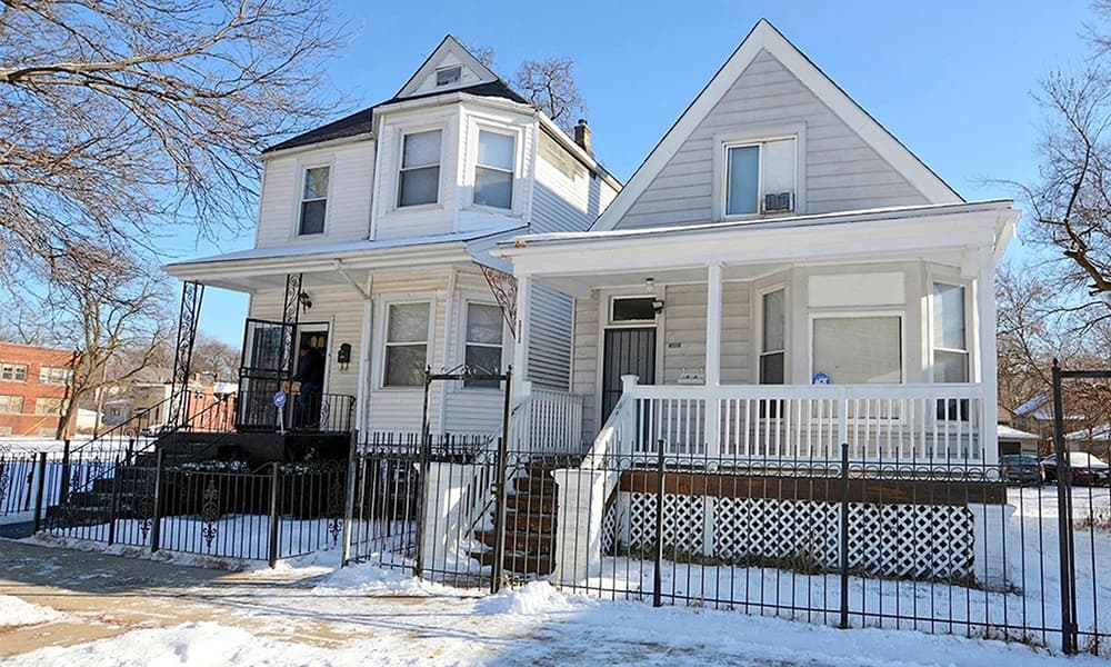 8019 South Burnham Ave