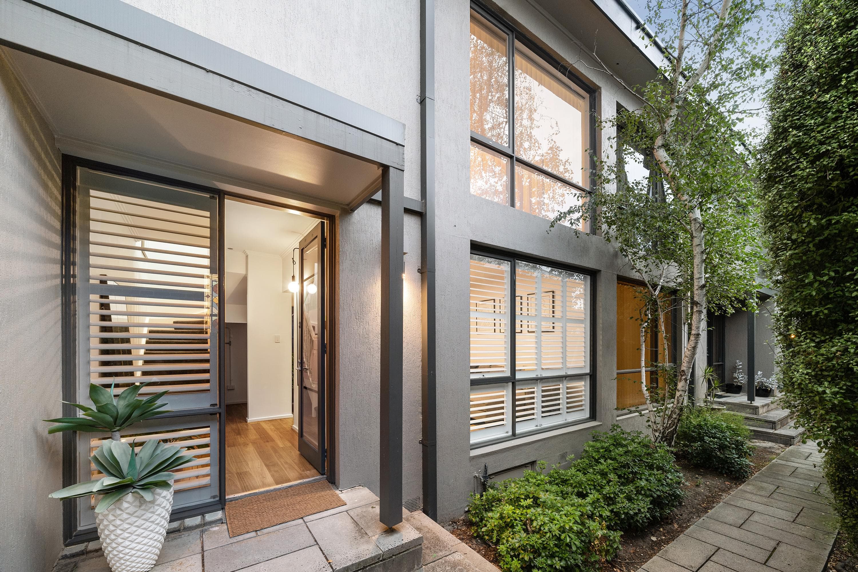 3/7 Hawthorn Grove